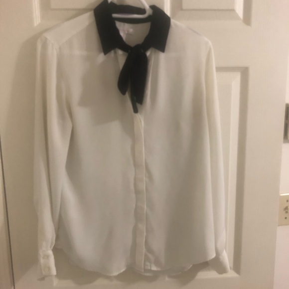 Joe Fresh blouse - Picture 2 of 3